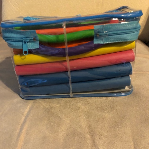 Tifara Beauty Flexible curling rods 7” 42 pack. Like new. - Picture 2 of 3